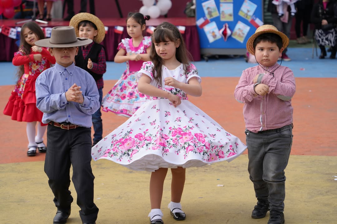 Fiestas Patrias en Colegio 1 Nachito
