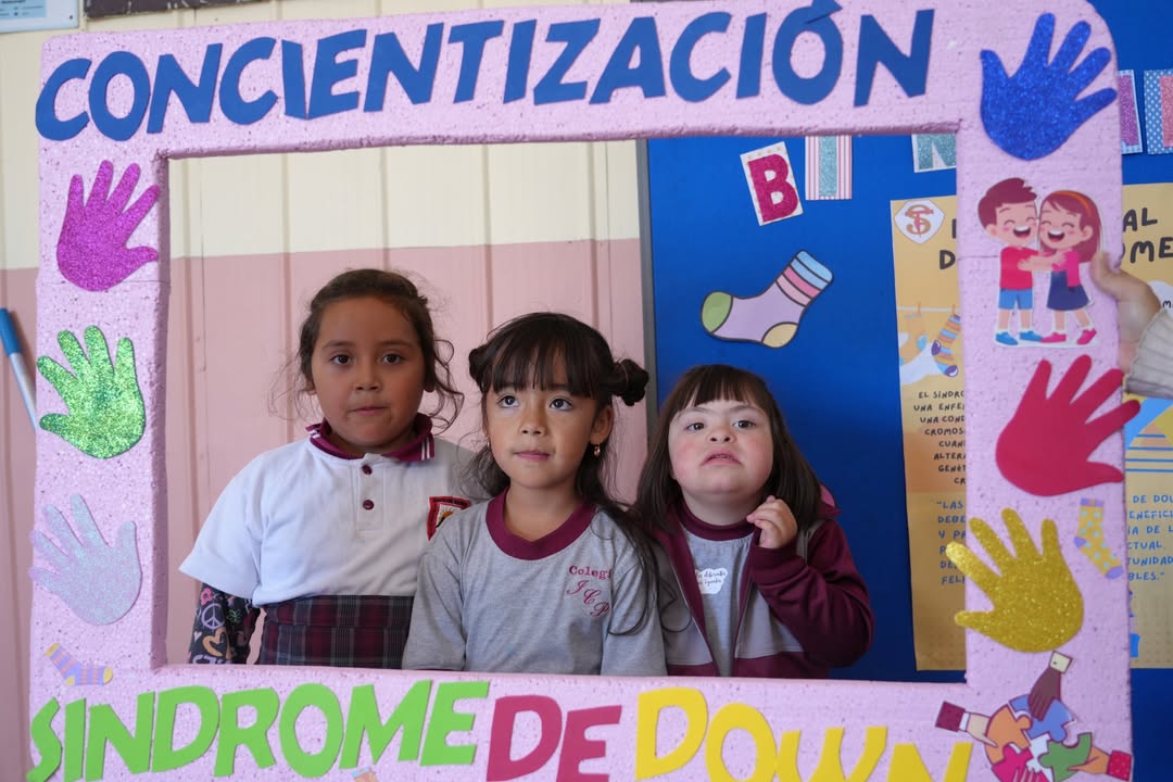 Celebración de la Diversidad en el Colegio Nachito