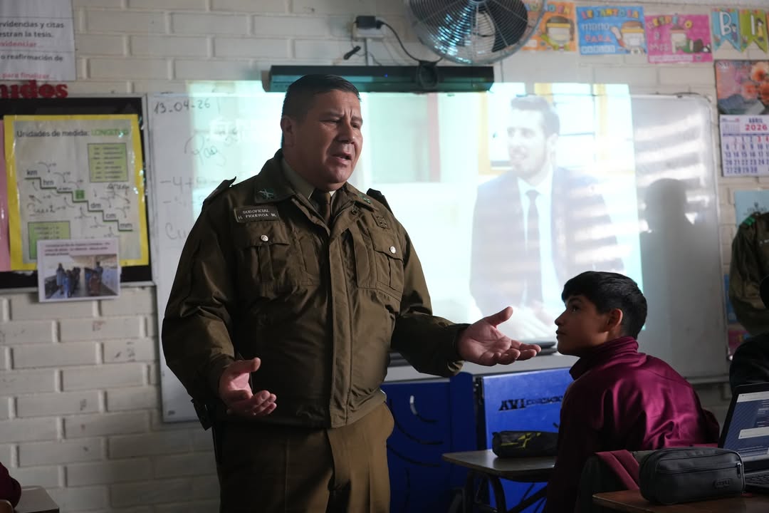 Charla sobre Prevención y Responsabilidad Penal en Adolescentes