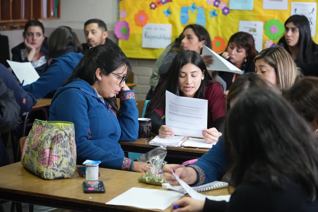 Charla Comunitaria sobre el Reglamento Interno