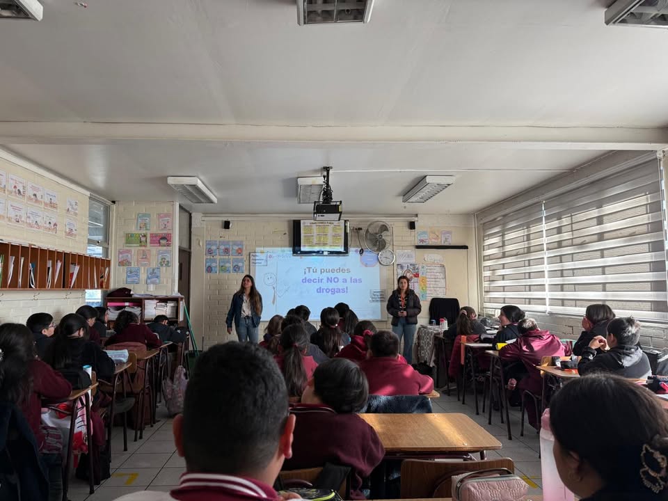 Charla sobre Prevención de Drogas en la Comunidad Educativa
